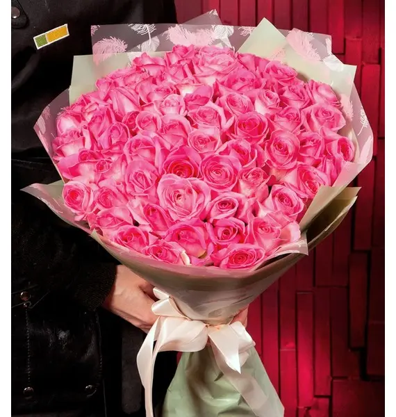 Фото Монобукет "Розовые розы" (15,25,35,51,75,101 или 151)