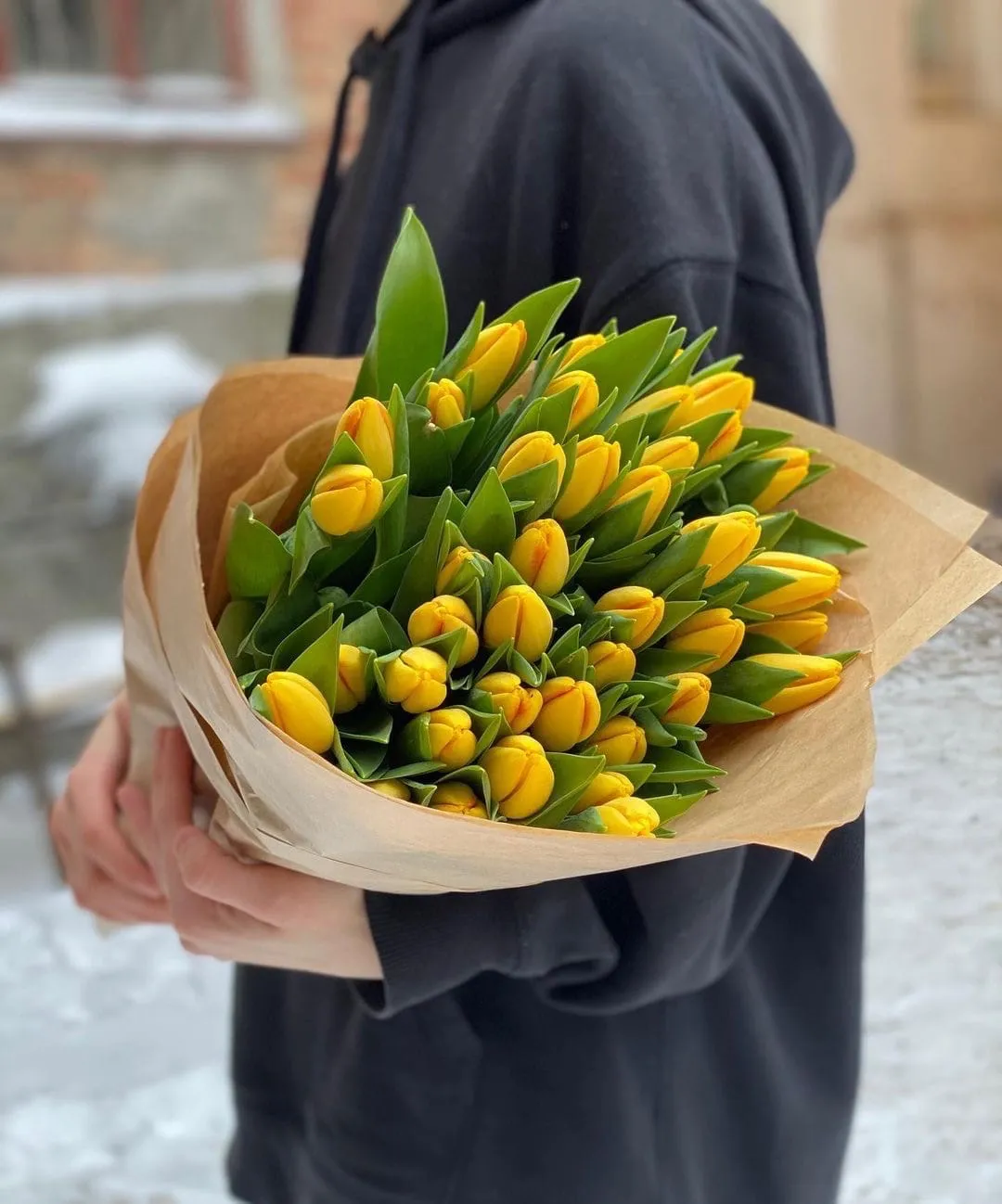 Фото Букет желтых тюльпанов 51 шт