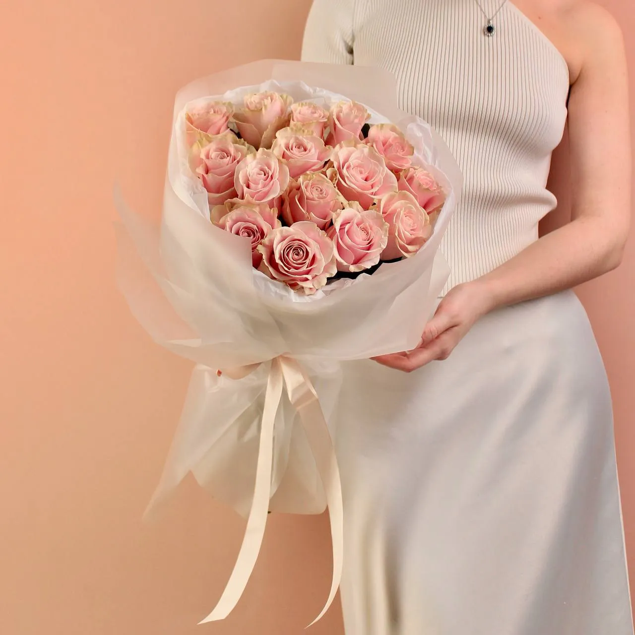 Фото Букет из 15 нежно розовых роз